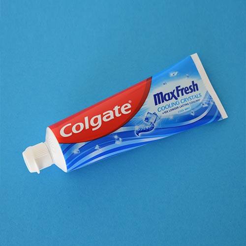 Colgate Max Fresh Cooling Crystals tandpasta tube