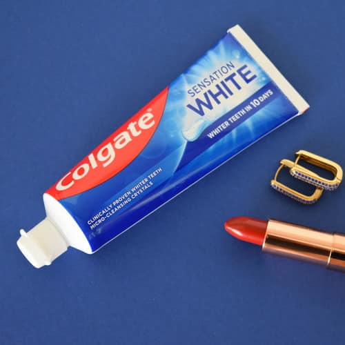 Colgate Sensation White tandpasta tube