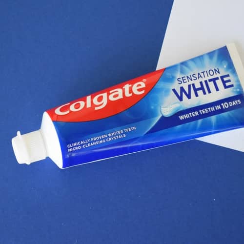 Colgate Sensation White tandpasta tube