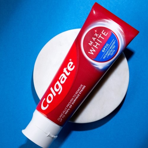 Colgate Max White Optic tandpasta tube